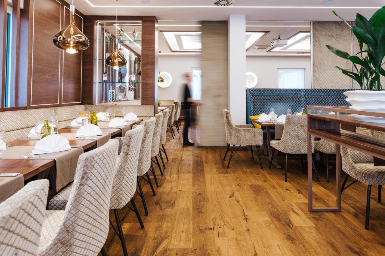 Tinschert Hotel-Restaurant-Partyservice Schwertberg Bagian luar foto